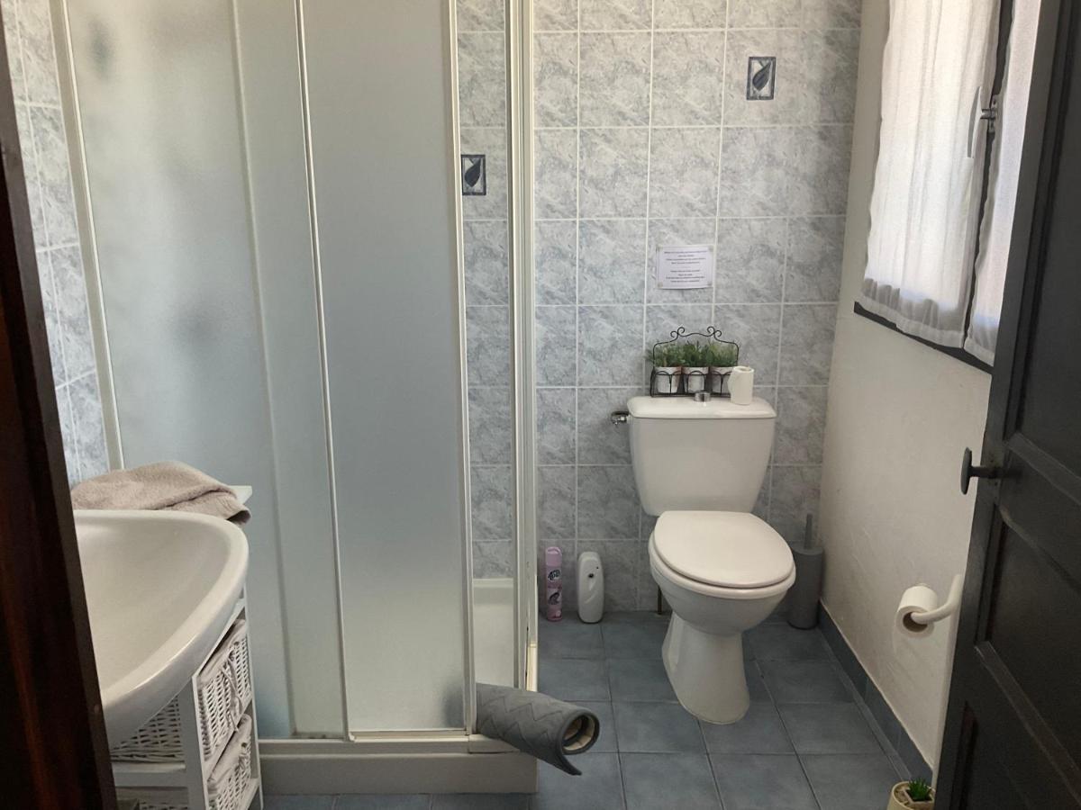 Bed and Breakfast Le Jardin De Rose 24 Feuillebert Romagne 86700 Exterior foto