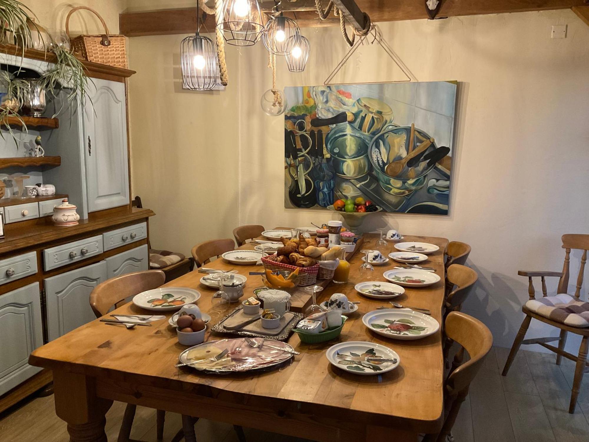 Bed and Breakfast Le Jardin De Rose 24 Feuillebert Romagne 86700 Exterior foto